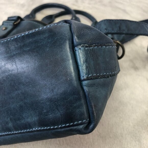 Blue Leather Shoulder Bag - Picture 15 of 16